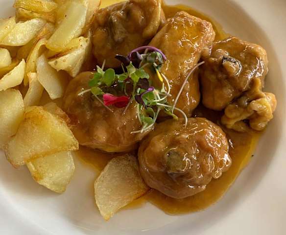 Pollo al ajillo