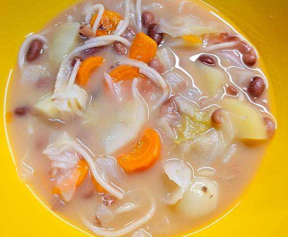 Sopa de feijão da Avó Laurinda