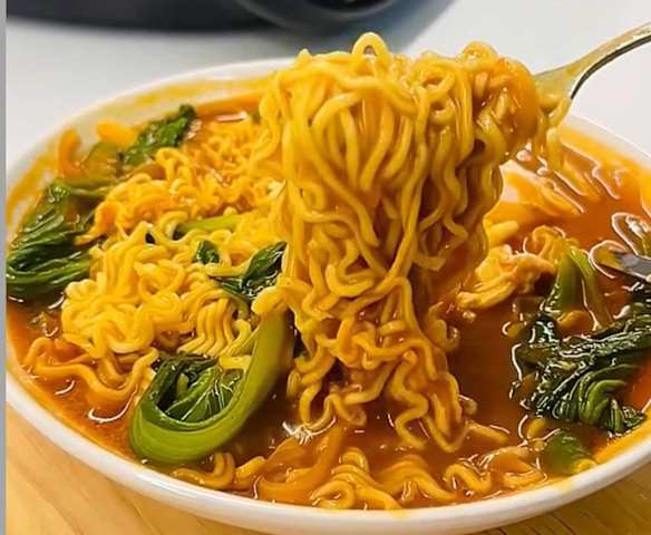 Homemade maggi kari