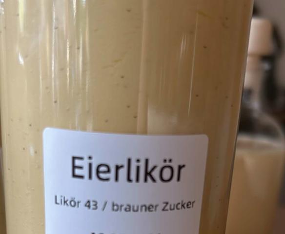 Eierlikör mit Likör 43 / brauner Zucker