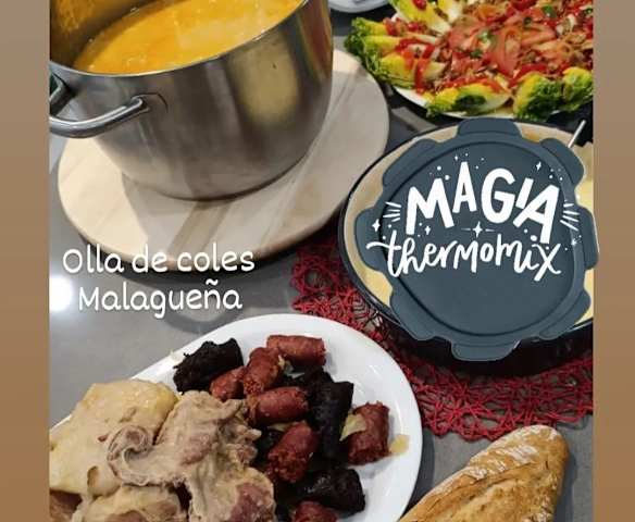 OLLA DE COLES MALAGUEÑA CON SU PRINGA