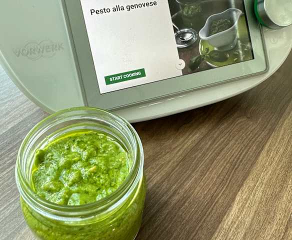 Pesto with cashew nuts