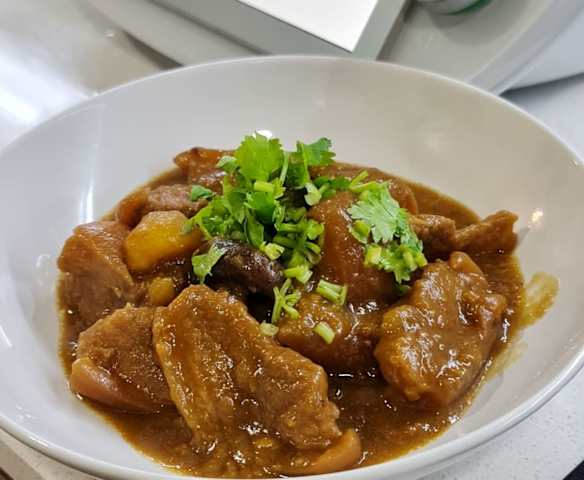 Babi Ponteh (Braised Pork In Fermented Bean Paste)
