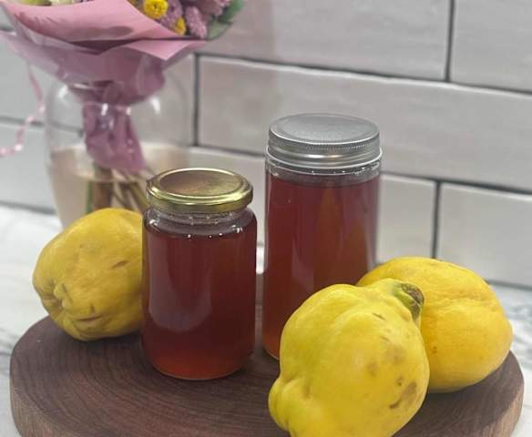 Charlie's Quince Jelly
