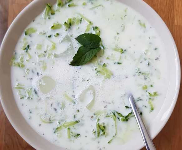 Arabische Joghurtsuppe
