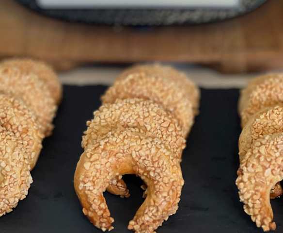 Cornes De Gazelle, Amandes et Fleur d'oranger. Nawel Rabhi