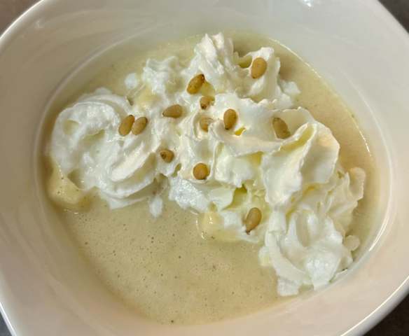 Őszibarack krémleves