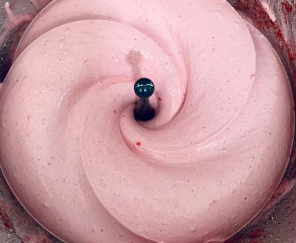 Proteinowe Lody truskawkowo-jogurtowe