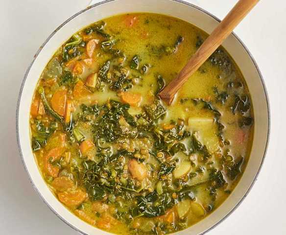 Linsen Curry Suppe mit Grünkohl