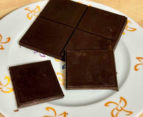 Tableta de chocolate negro casero