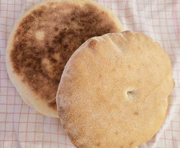 Pain matlouh / Khobz Dar