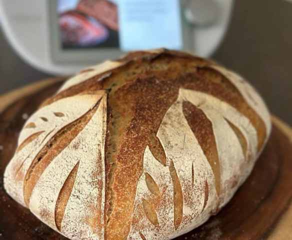 Kovászos parasztkenyér