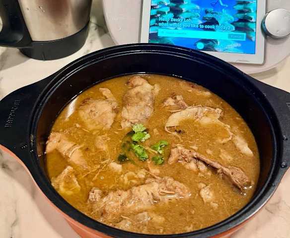 Ayam Sioh (Chicken in Coriander and Tamarind)