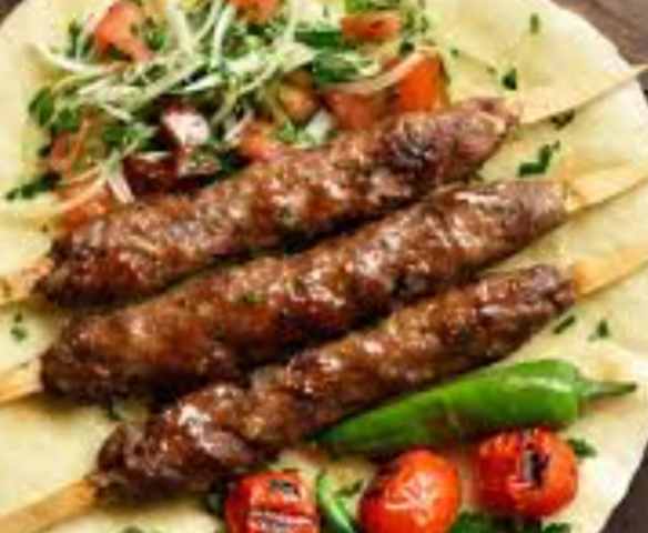 Adana Kebab mit Grillgemüse
