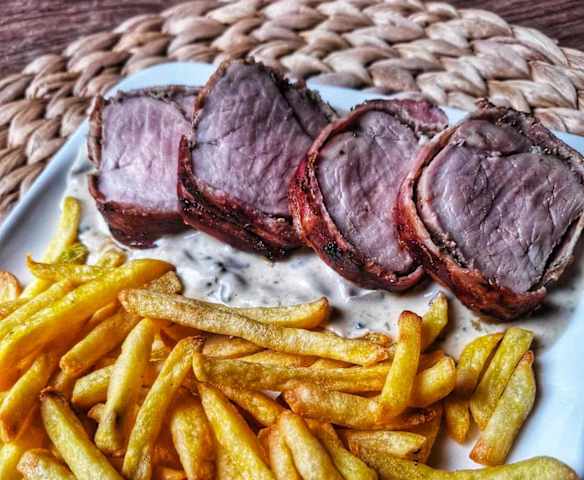 Vepřová panenka se Smetanovo-žampionovou  omáčkou