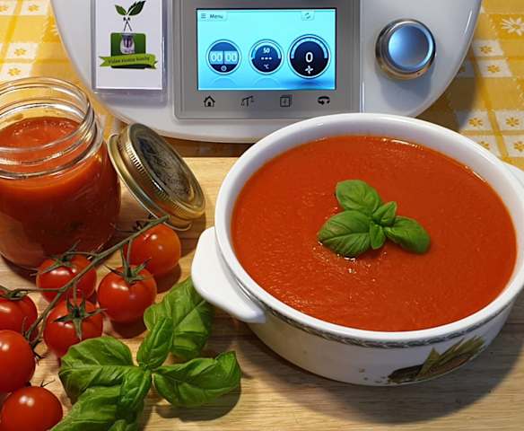 Salsa di pomodori ciliegino