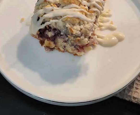 Orman Meyveli Crumble Kek