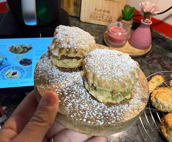 Scones @imanjbilou