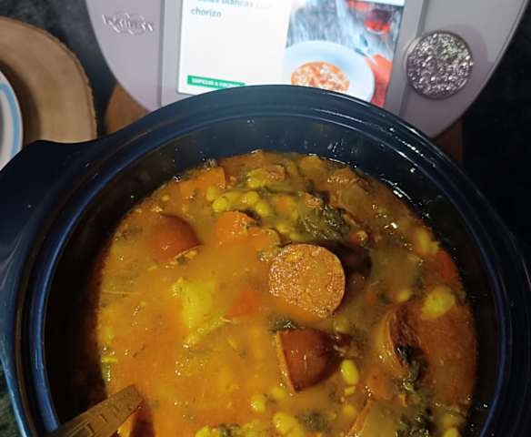 Judías blancas con chorizo y espinacas